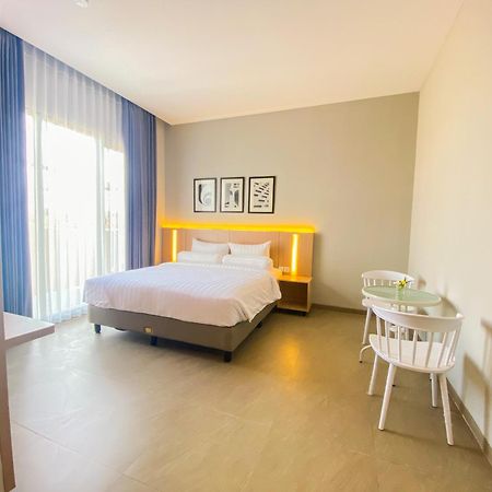 Front One King Hotel Tuban Tuban  Εξωτερικό φωτογραφία