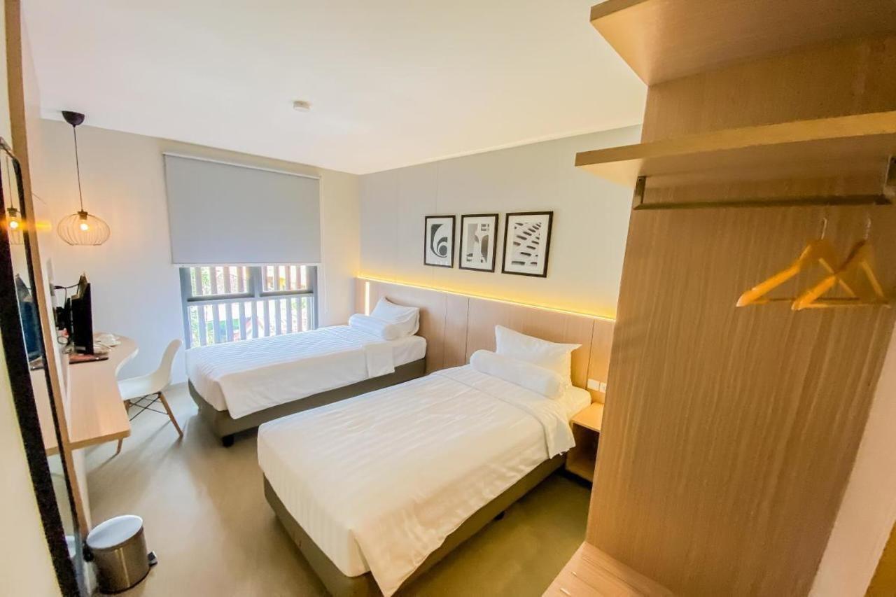 Front One King Hotel Tuban Tuban  Εξωτερικό φωτογραφία