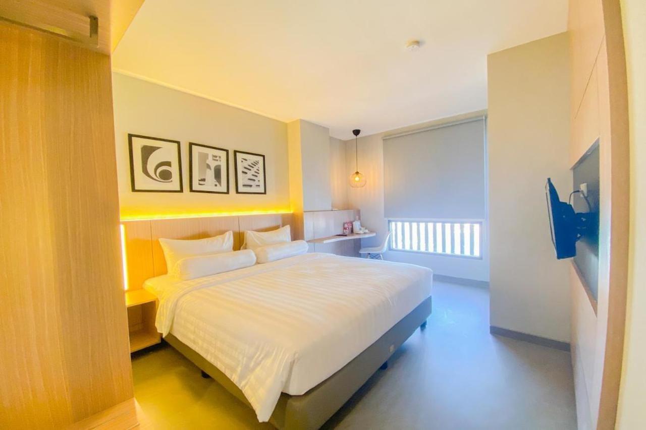 Front One King Hotel Tuban Tuban  Εξωτερικό φωτογραφία