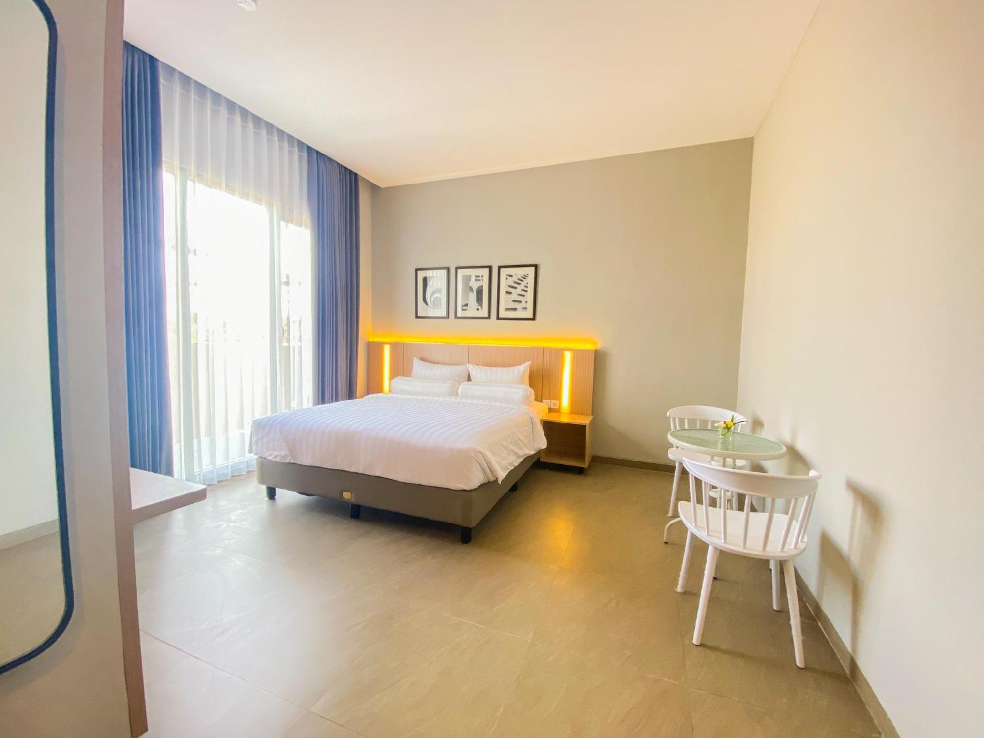 Front One King Hotel Tuban Tuban  Εξωτερικό φωτογραφία